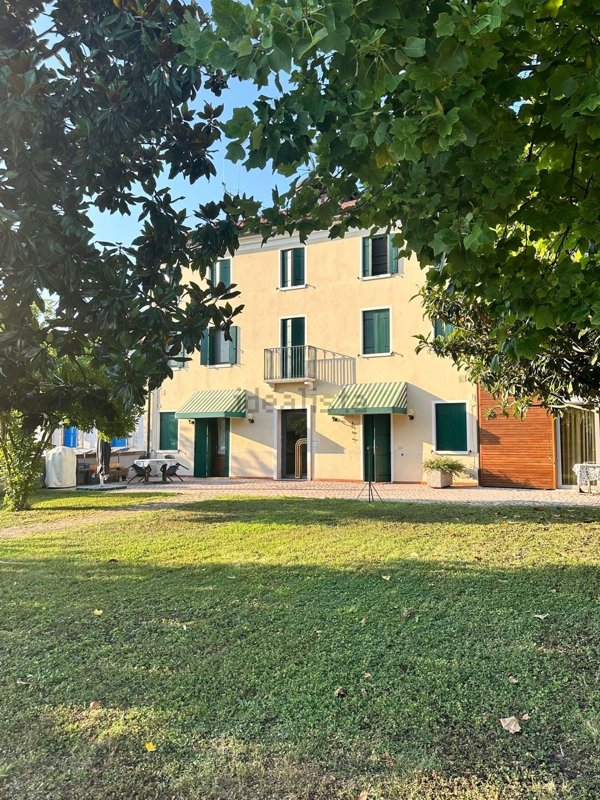 appartamento in vendita a Treviso in zona Ghirada / San Zeno