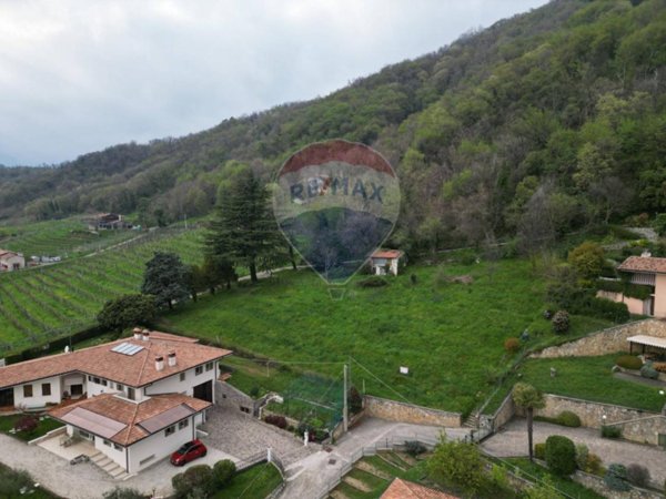 terreno edificabile in vendita a Valdobbiadene in zona San Vito