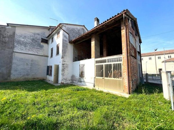 quadrivano in vendita a Valdobbiadene in zona San Giovanni