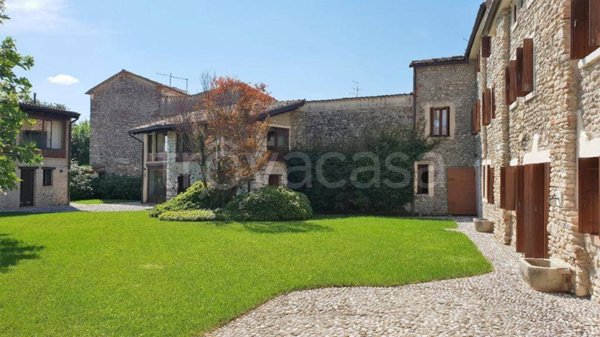 casa indipendente in vendita a Valdobbiadene