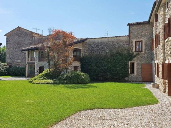 intera palazzina in vendita a Valdobbiadene