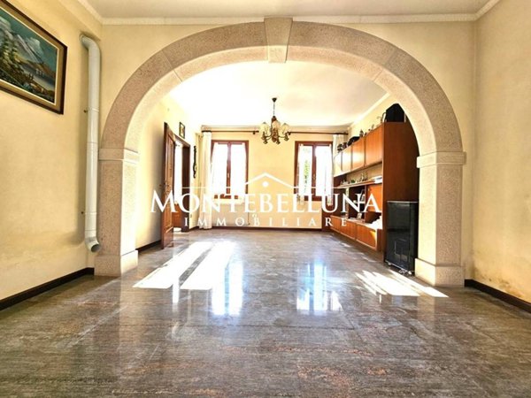 casa indipendente in vendita a Valdobbiadene