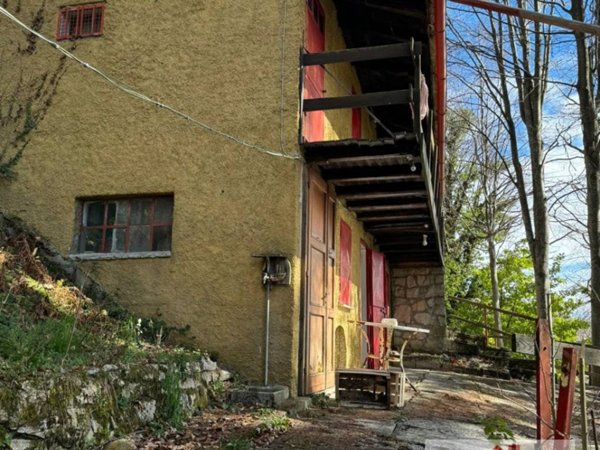 casa indipendente in vendita a Valdobbiadene