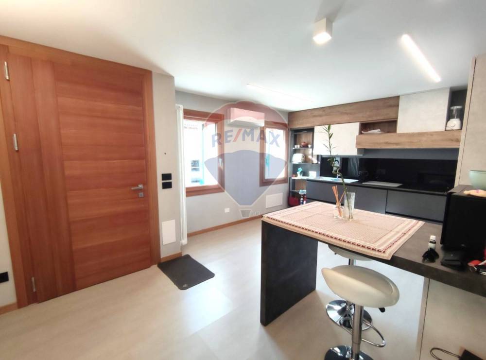 casa indipendente in vendita a Valdobbiadene