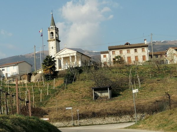 casa indipendente in vendita a Valdobbiadene