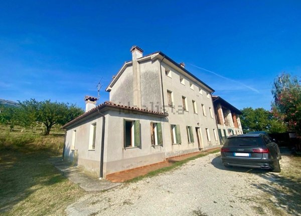 casa indipendente in vendita a Valdobbiadene
