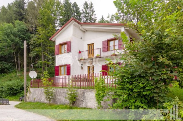 casa indipendente in vendita a Valdobbiadene