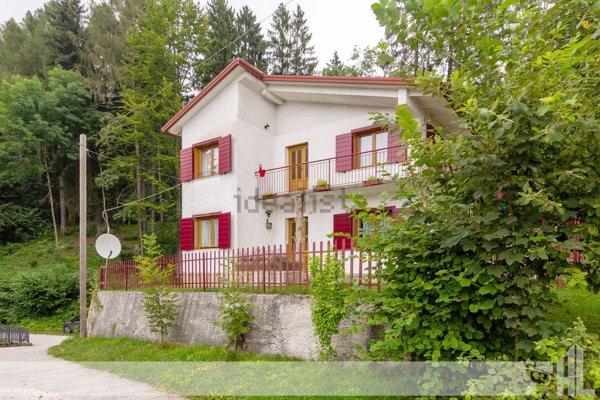 casa indipendente in vendita a Valdobbiadene