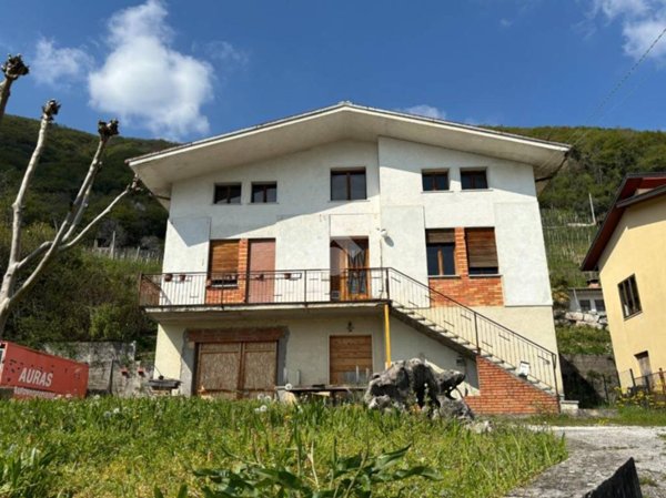 casa indipendente in vendita a Valdobbiadene in zona Santo Stefano