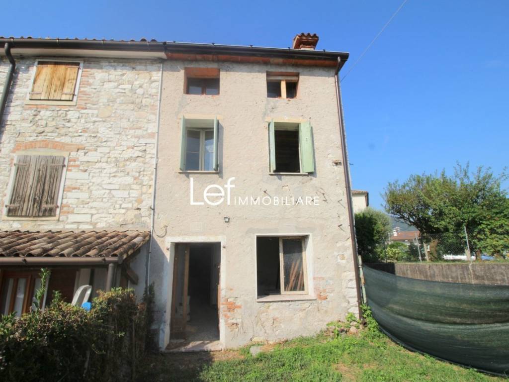 casa semindipendente in vendita a Valdobbiadene
