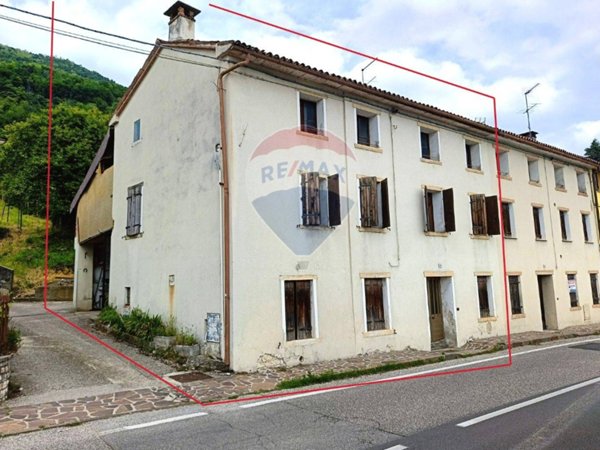 casa indipendente in vendita a Valdobbiadene in zona San Vito