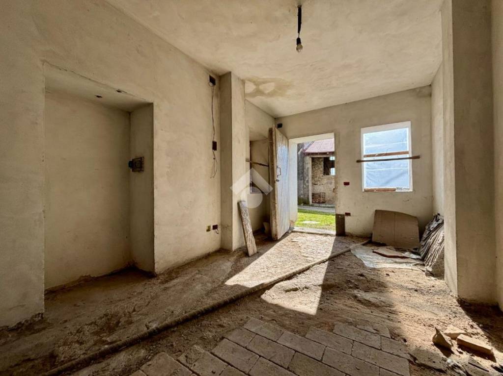 casa indipendente in vendita a Valdobbiadene in zona Guia