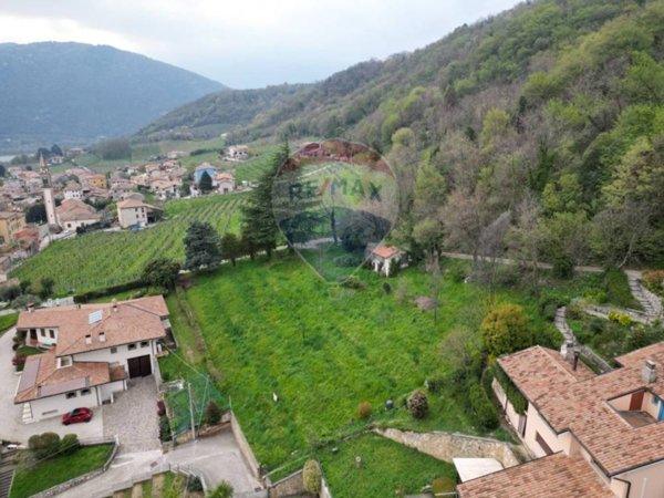 terreno edificabile in vendita a Valdobbiadene in zona San Vito