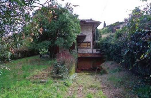 casa indipendente in vendita a Valdobbiadene