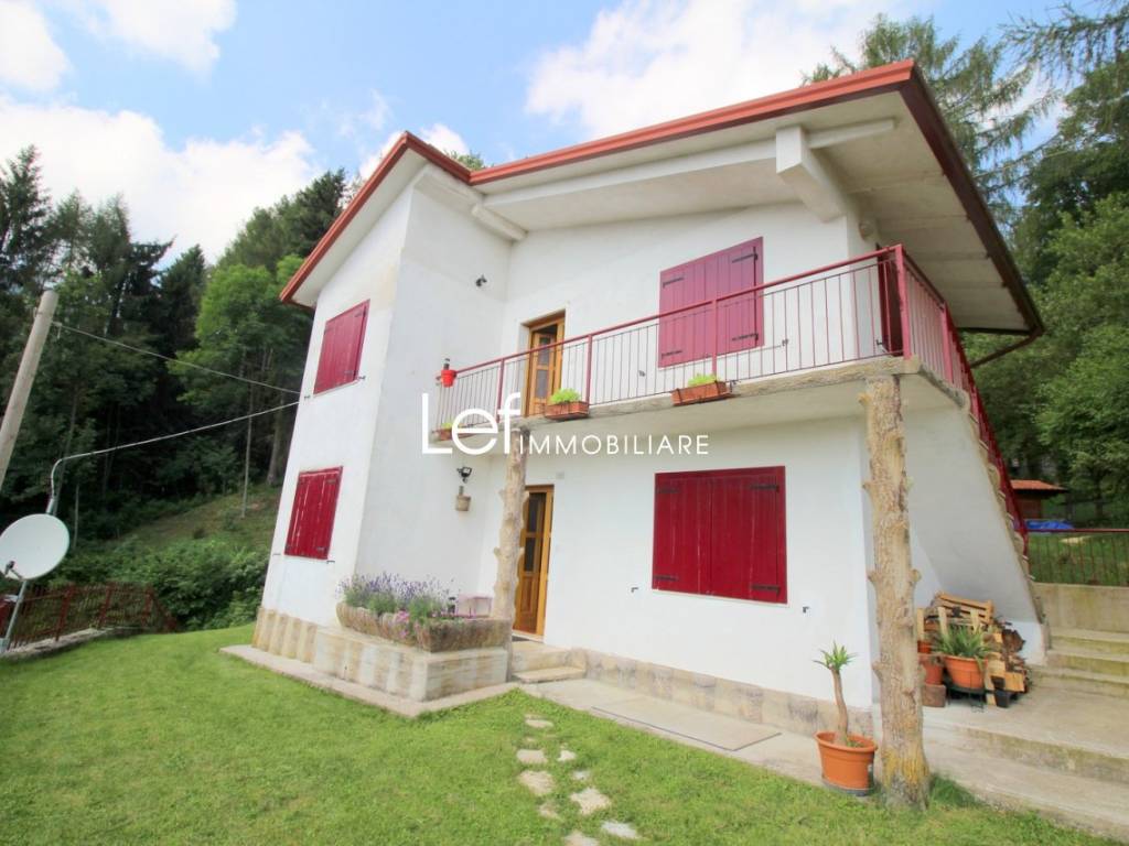 casa indipendente in vendita a Valdobbiadene