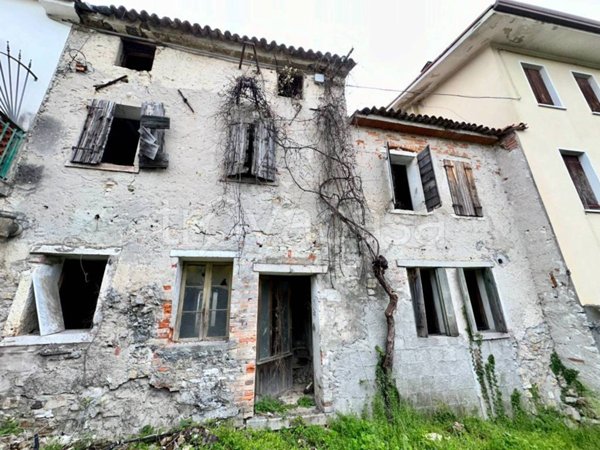 casa indipendente in vendita a Valdobbiadene
