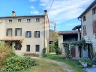 casa indipendente in vendita a Valdobbiadene in zona Guia