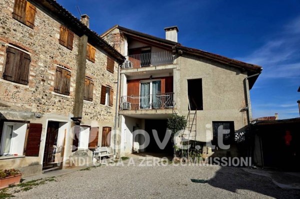 casa indipendente in vendita a Valdobbiadene in zona Bigolino