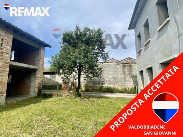 casa indipendente in vendita a Valdobbiadene in zona San Giovanni