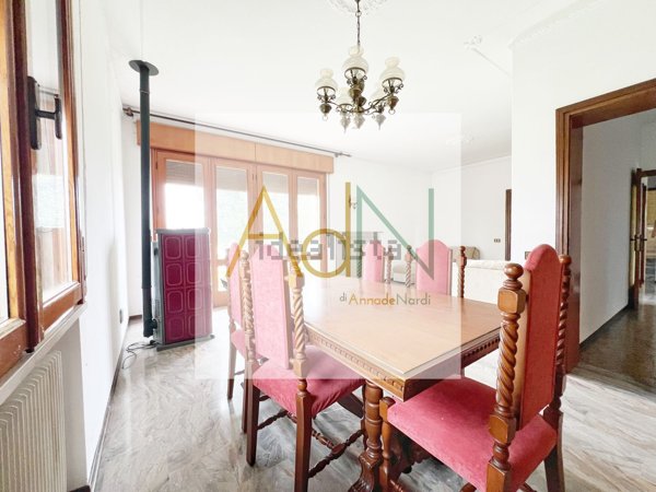 casa indipendente in vendita a Valdobbiadene