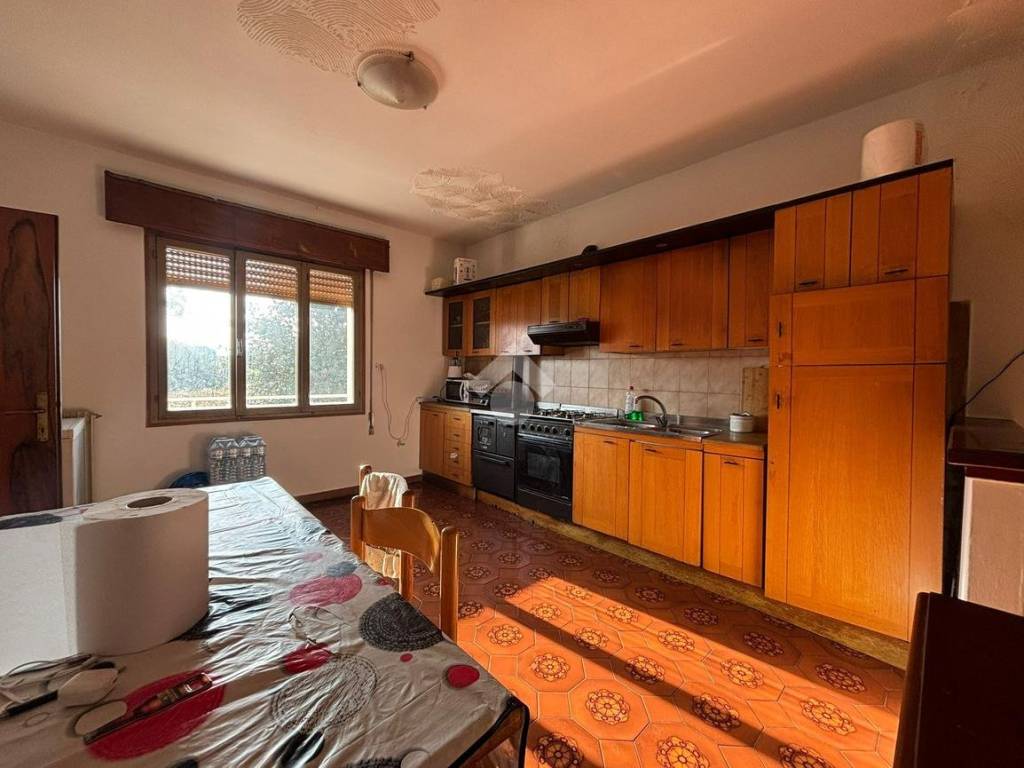 casa indipendente in vendita a Valdobbiadene in zona San Giovanni