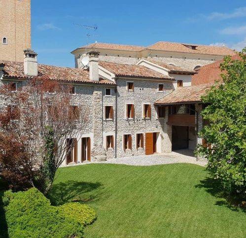 casa indipendente in vendita a Valdobbiadene in zona Bigolino