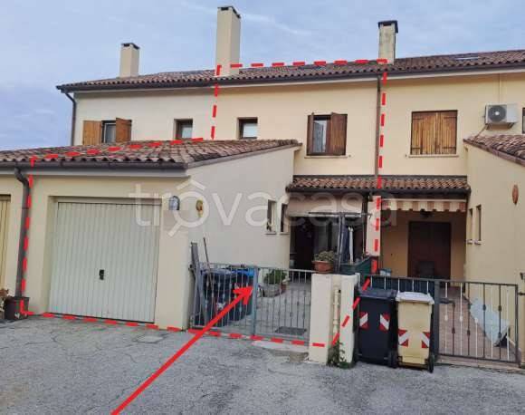 appartamento in vendita a Valdobbiadene in zona Bigolino