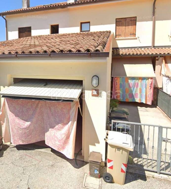 casa indipendente in vendita a Valdobbiadene in zona Bigolino