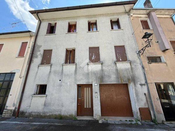 casa indipendente in vendita a Valdobbiadene