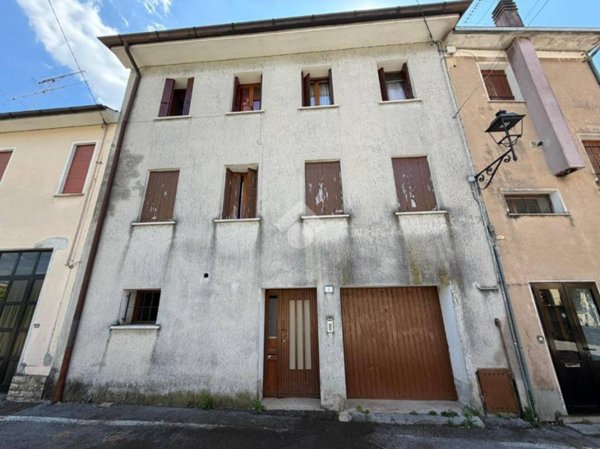 casa indipendente in vendita a Valdobbiadene in zona San Vito