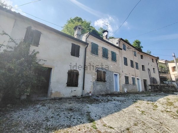 casa indipendente in vendita a Valdobbiadene