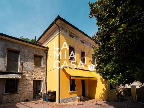 casa indipendente in vendita a Valdobbiadene in zona San Vito