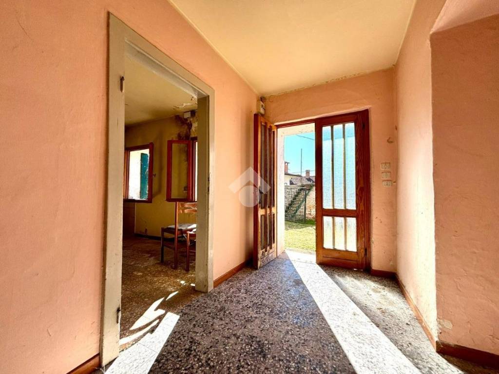 casa indipendente in vendita a Valdobbiadene in zona San Vito