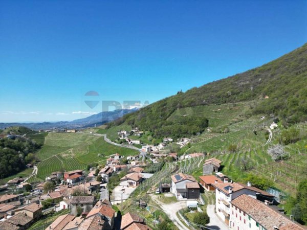 casa indipendente in vendita a Valdobbiadene in zona Santo Stefano