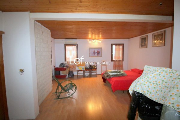 casa indipendente in vendita a Valdobbiadene