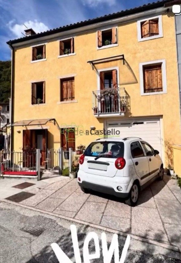 casa indipendente in vendita a Valdobbiadene