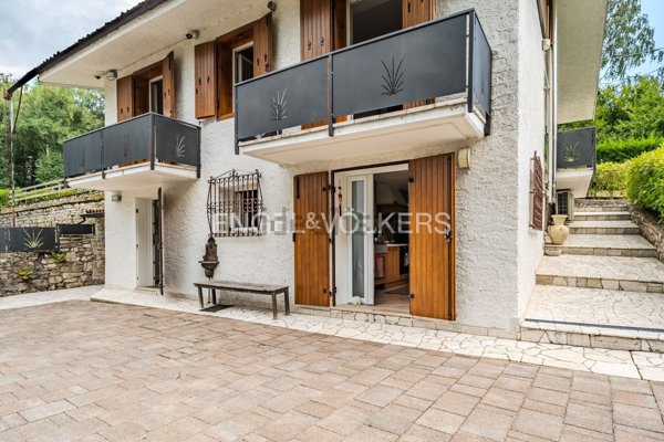 casa indipendente in vendita a Valdobbiadene in zona Bigolino