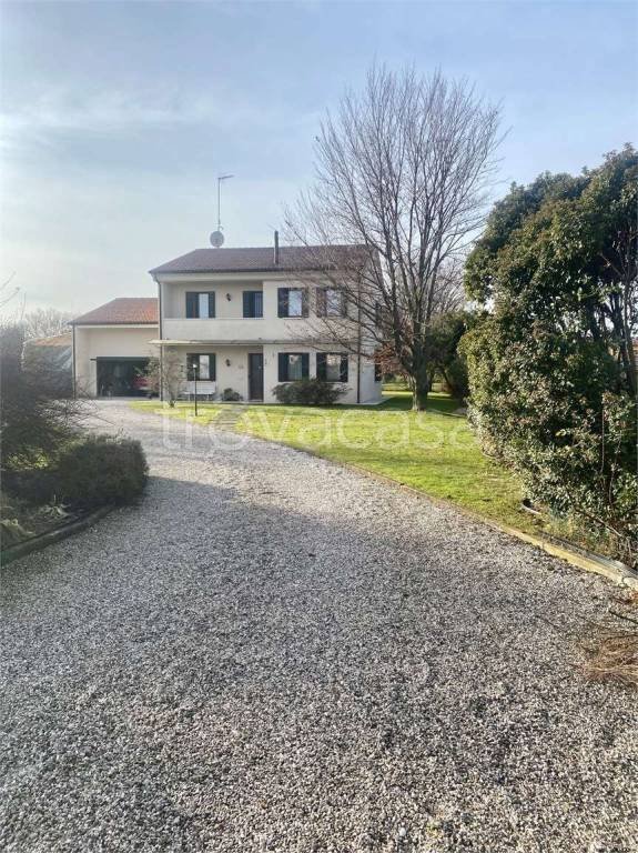 casa indipendente in vendita a Vazzola in zona Tezze