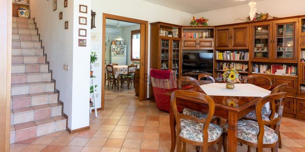 casa indipendente in vendita a Vazzola in zona Tezze