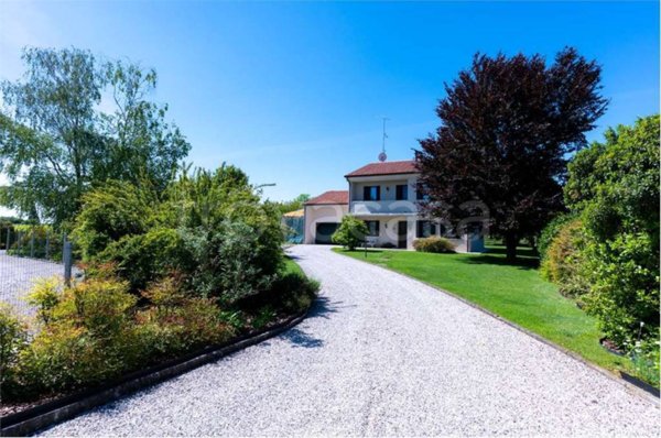 casa indipendente in vendita a Vazzola in zona Tezze