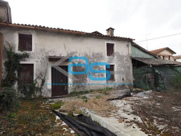 quadrivano in vendita a Vazzola