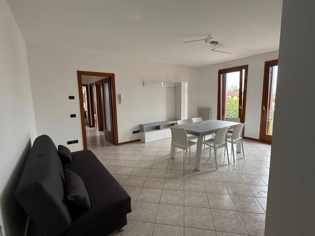 appartamento in vendita a Vazzola in zona Visnà