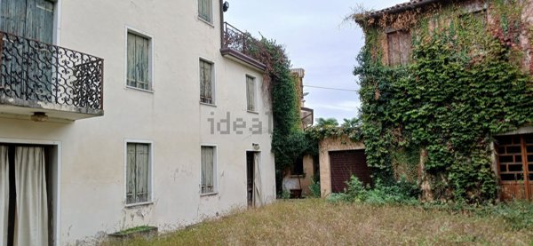 casa indipendente in vendita a Vazzola in zona Visnà