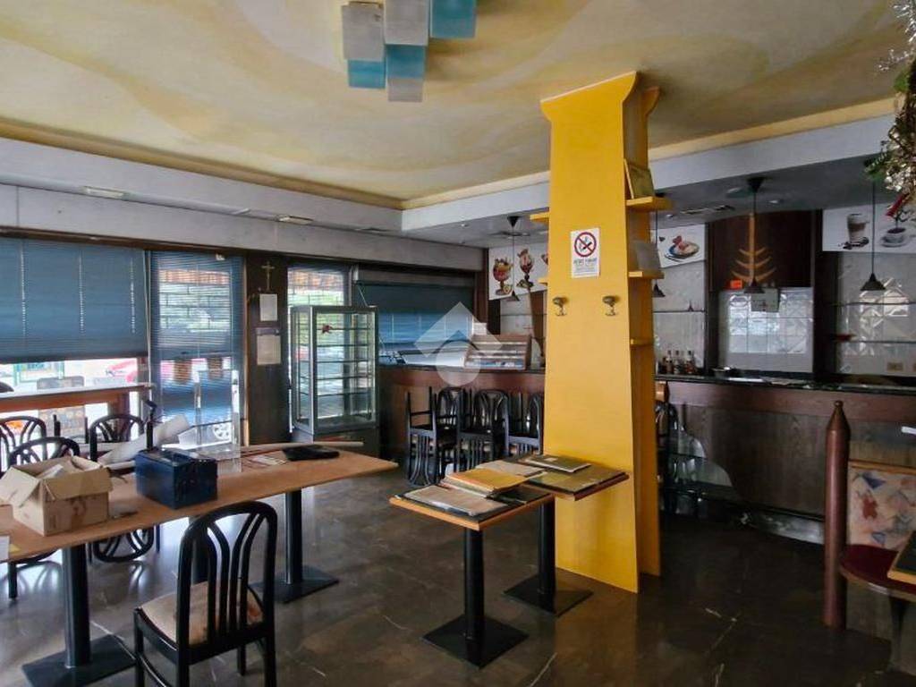 negozio in vendita a Vazzola