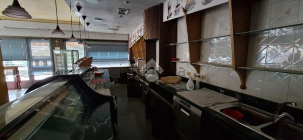 locale commerciale in vendita a Vazzola