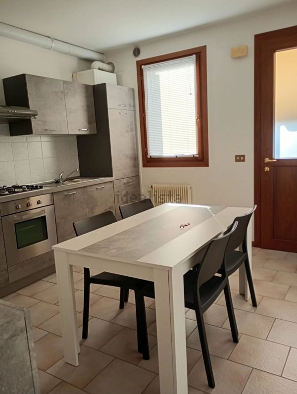 casa indipendente in vendita a Vazzola in zona Visnà