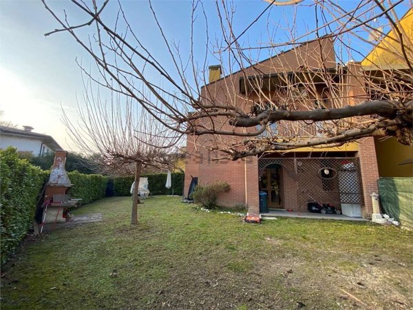 casa indipendente in vendita a Vazzola
