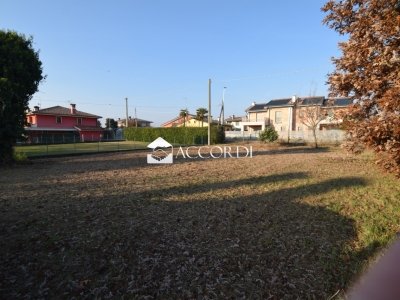 casa semindipendente in vendita a Vedelago in zona Fossalunga