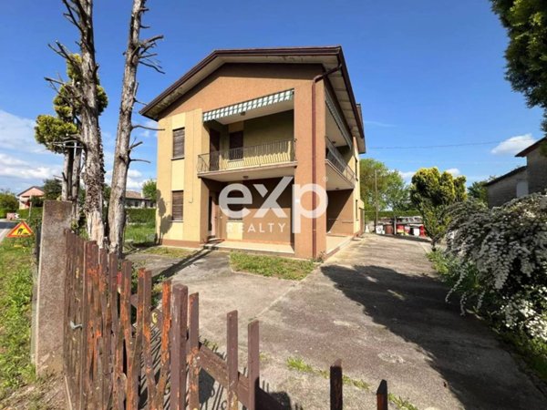 casa indipendente in vendita a Vedelago in zona Fanzolo
