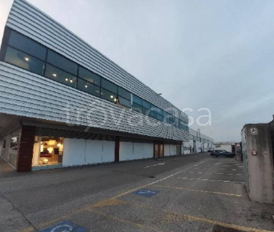negozio in vendita a Vedelago